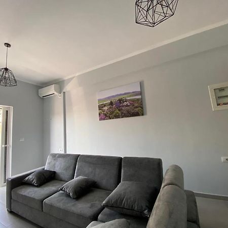 Sunmoon Apartments Sarande Bagian luar foto