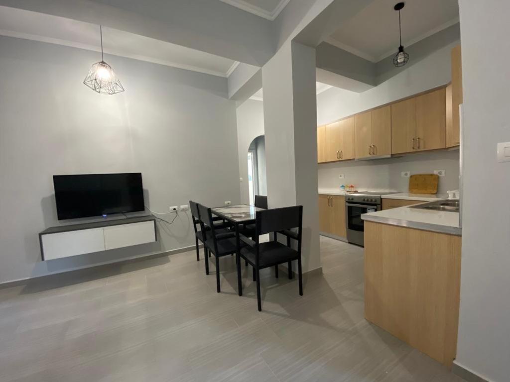 Sunmoon Apartments Sarande Bagian luar foto