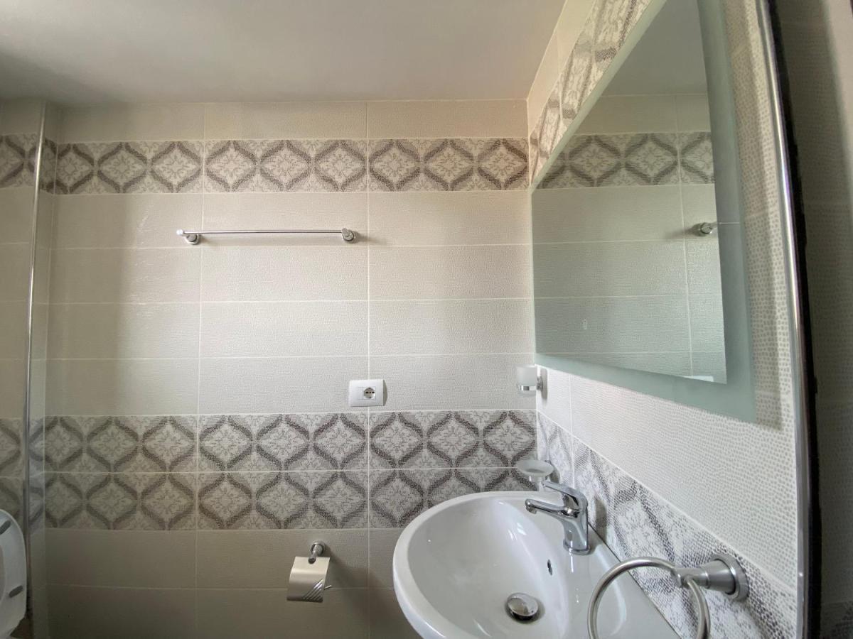 Sunmoon Apartments Sarande Bagian luar foto